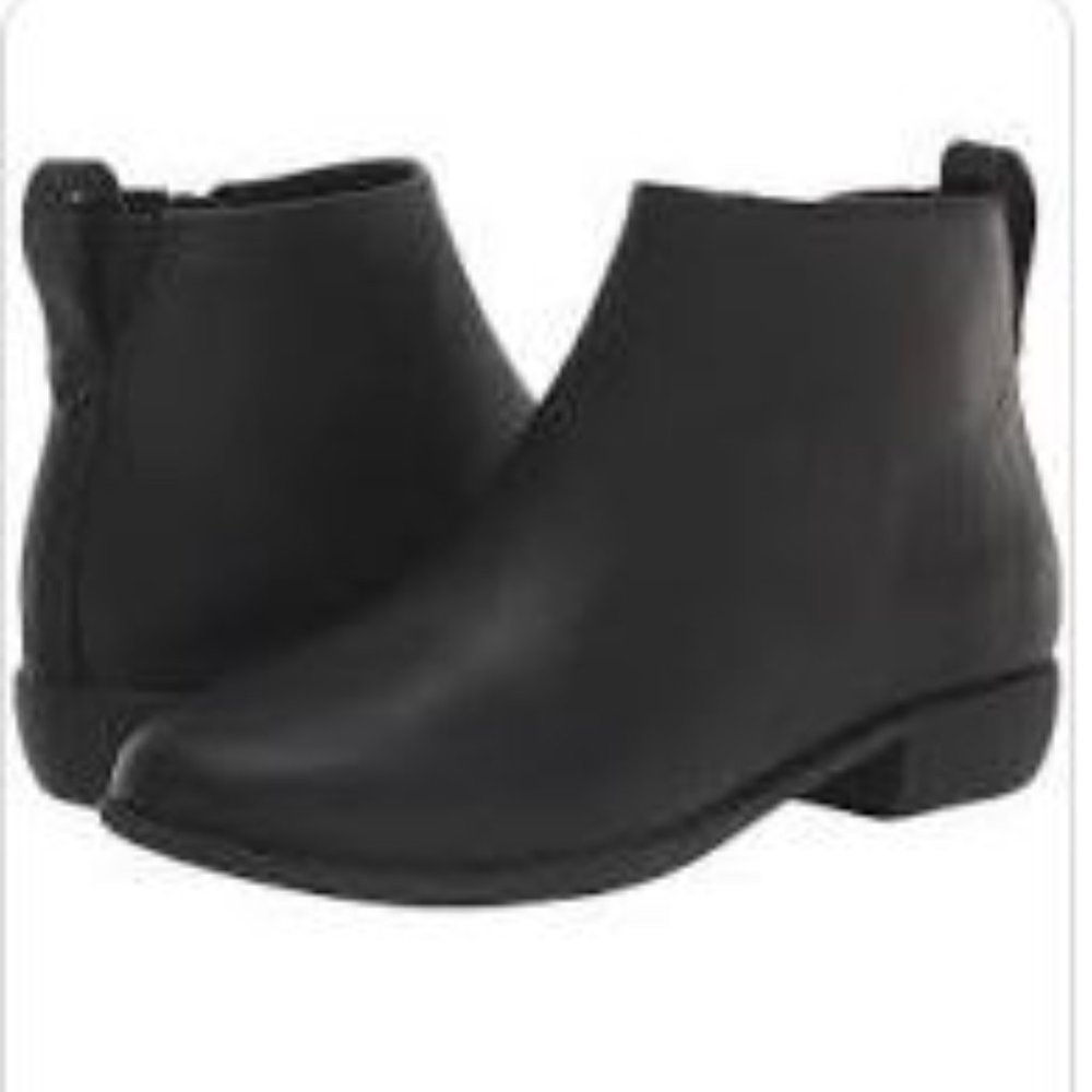 Aerosole Sloan Ankle Boot, New In Box Size 8